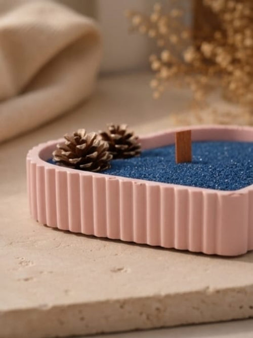 Side view heart-shaped refillable sand wax candle SC02